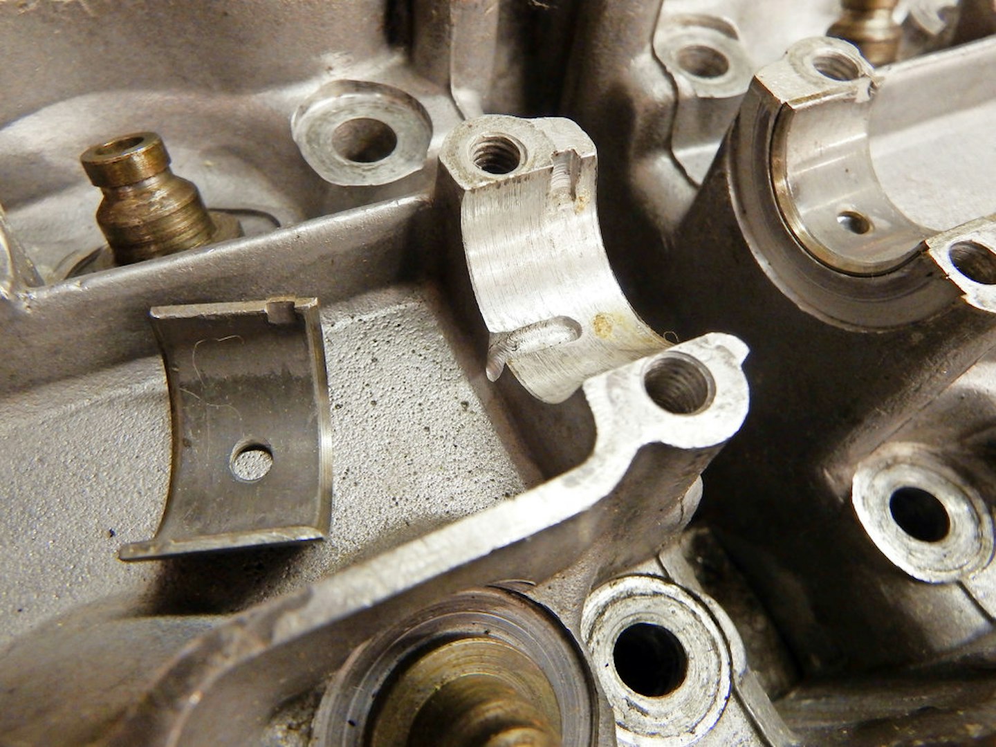Bearing shells of mysterious British provenance... in a Honda